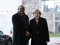 German Chancellor Angela Merkel welcomes Ethiopian Prime Minister Hailemariam Desalegn during an official welcoming ceremony at the chancell...