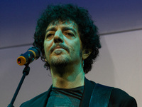 Sold out concert on December 5, 2014 in Turin, Italy, of the three Roman songwriters Niccolò Fabi, Max Gazzè and Daniele Silvestri for the f...