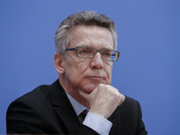 Minister de Maizière and President of the Federal Office for security in the information technology, Hange,  on the subject ' image of the I...
