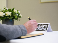NOVUM01: CONDOLEANCE REGISTER : DEN HAAG ; 08JAN2015 - Bij de Franse ambassade in Den Haag is donderdag een condoleance register geopend. Wo...