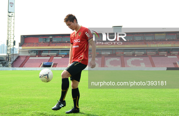 Naoaki Aoyama of Muangthong United poses for a picture after signing for the club at SCG Stadium in Nonthaburi, Thailand on January 12, 2015...