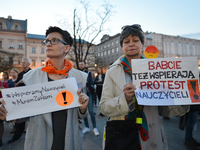 A small group of teachers, activists and members of the opposition gathered in Krakow's Main Square this evening during a protest.
Earlier t...