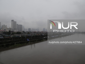 Due to Heavy rain that hit in Jakarta for almost 24 hours since 08 Febr 2015, flood occured in all area at Jakarta including the railway and...