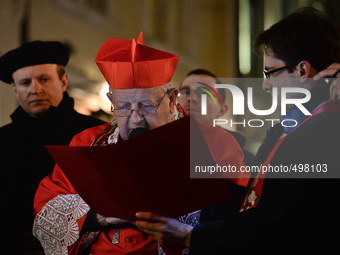 Cardinal Stanislaw Dziwisz presides the Way of the Cross 'There is a worst SMOG' in Krakow's city center. Krakow, Poland. Sunday 22 March 20...