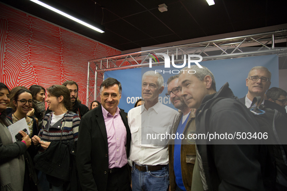 James Nachtwey and Gervasio Sánchez with friends and fans after give a conference in the office of the UNAV in Madrid, Spain, on March 27, 2...