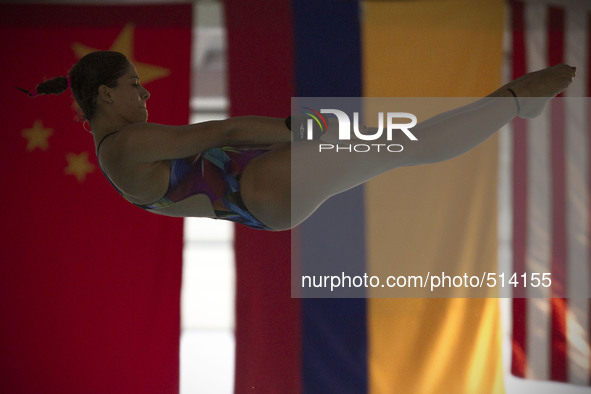 GUANAJUATO, April 4, 2015 () -- Brazil's Ingrid Oliveira competes during the women's 10m platform semifinal at FINA Diving Grand Prix Leon 2...