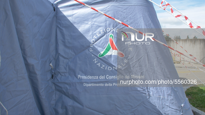 The patient triage tent at the entrance of the hospital of Imola, Emilia-Romagna, 13 March 2020 (Photo by Andrea Neri/NurPhoto)
