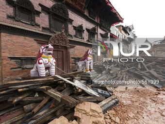 Historical UNESCO World Heritage site buildings damaged by the 2015 Nepal earthquake, Kathmandu Durbar Square, Kathmandu, Nepal. An earthqua...
