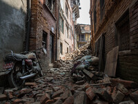2 weeks after the powerful deadly earthquake, a view of the oldest city in Nepal, Bakthapur. (