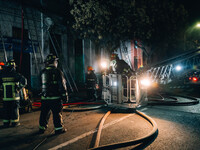  Fire in *cite in downtown Santiago, more than 15 fire trucks attended. (*type of bulding with many rooms, usually 2 floors where many peopl...
