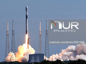 August 18, 2020 - Cape Canaveral, Florida, United States - A SpaceX Falcon 9 rocket carrying 58 satellites for SpaceX's Starlink broadband i...