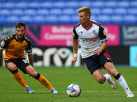  Boltons Eoin Doyle looks for space in the second half during the Sky Bet League 2 match between Bolton Wanderers and Newport County at the...