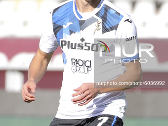 Sam Lammers of Atalanta BC in action during the Serie A match between Torino FC and Atalanta BC at Stadio Olimpico di Torino on September 26...