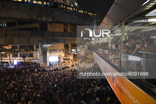 Thai protesters gather during rally against the state of emergency at Ratchaprasong shopping district in Bangkok, Thailand, 15 October 2020....