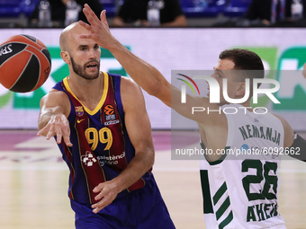 Nemanja Nedovic and Nick Calathes during the match between FC Barcelona and Panathinaikos BC, corresponding to the week 4 of the Euroleague,...