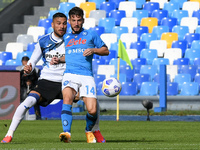 Jose Luis Palomino of Atalanta BC and Dries Mertens of SSC Napoli compete for the ball during the Serie A match between SSC Napoli and Atala...