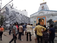India Devotees warring protective facesmask visit Puja pandal at Shribhumi sporting club Durga Puja 2020 in kolkata, India on October 18, 20...