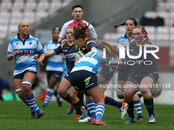 Kenny Thomas of Darlington Mowden Park Sharks and Abi Kershaw of Worcester Warriors Womenduring the WOMEN'S ALLIANZ PREMIER 15S match betwee...