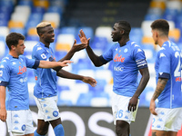 Victor Osimhen of SSC Napoli celebrates the victory with Kalidou Koulibaly of SSC Napoli during the Serie A match between SSC Napoli and Ata...