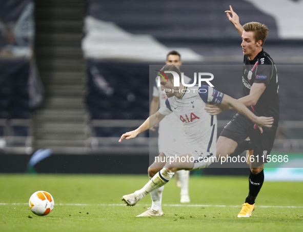Tottenham Hotspur's Ben Davies holds of Marko Raguz of Lask  during Europe League Group J between Tottenham Hotspur and LASK at Tottenham Ho...