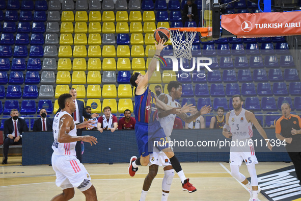 Walter Tavares and Kyle Kuric during the match between FC Barcelona and Real Madrid, corresponding to the week 5 of the Euroleague, played a...