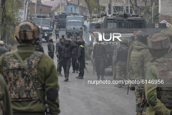 Indian forces remain alert near encounter site in Rangreth area on the outskirts of Srinagar, Kashmir on 01 November 2020. Top millitant com...