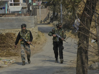 Indian forces rush towards encounter spot in Pampore area south of Srinagar, Indian Administered Kashmir on 06 November 2020. Two militants...