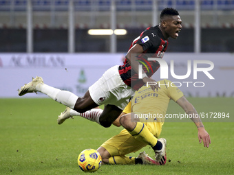 Rafael Leao of AC Milan in action during the Serie A match between AC Milan and Hellas Verona FC at Stadio Giuseppe Meazza on November 8, 20...