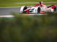 06 MULLER Nico (GER), Dragon / Penske Autosport, Penske EV-5, action during the ABB Formula E Championship official pre-season test at Circu...