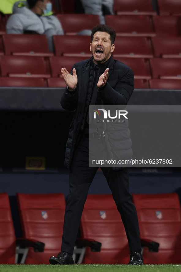 Diego Simeone head coach of Atletico Madrid gives instructions during the UEFA Champions League Group A stage match between Atletico Madrid...