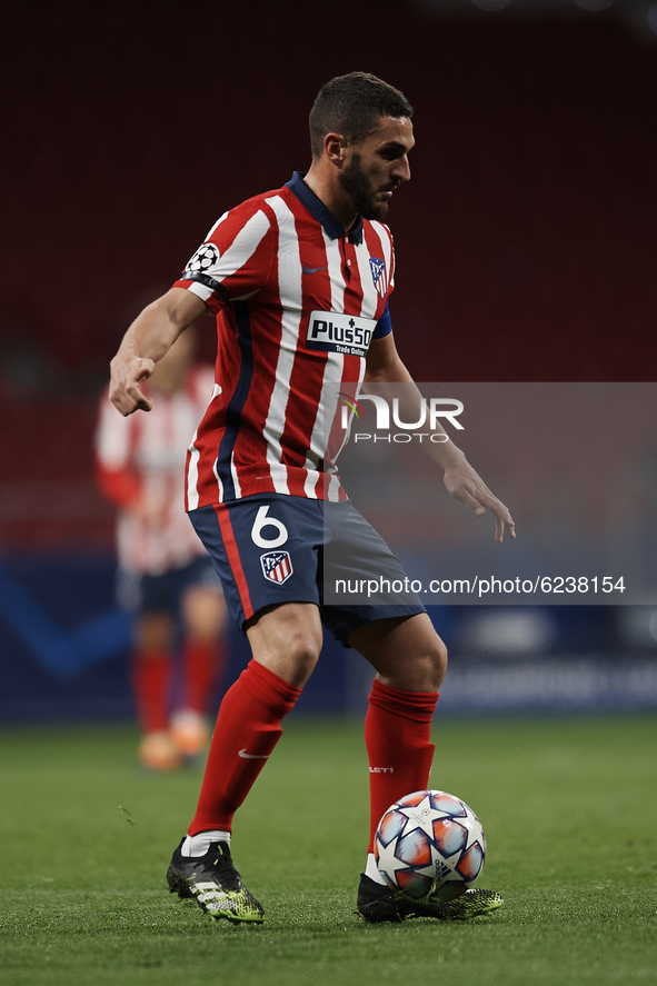 Koke Resurreccion of Atletico Madrid controls the ball during the UEFA Champions League Group A stage match between Atletico Madrid and FC B...