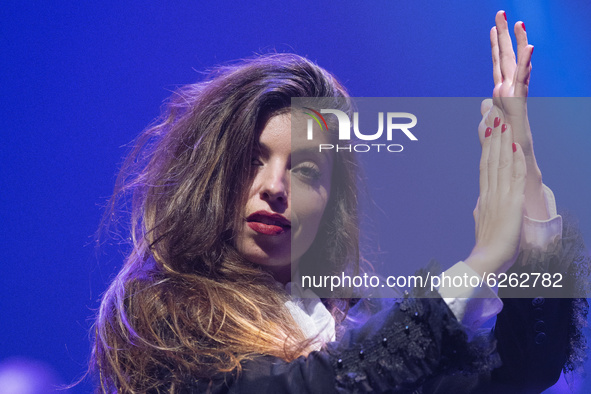 Spanish flamenco singer Soleá Morente performs on stage during the Suma Flamenca festival at Teatros del Canal on December 10, 2020 in Madri...