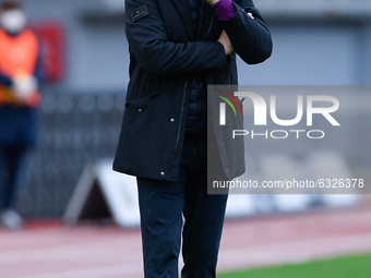 Cesare Prandelli manager of ACF Fiorentina looks on during the Serie A match between SS Lazio and ACF Fiorentina at Stadio Olimpico, Rome, I...