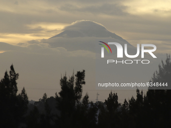 Sunrise and panoramic view of the Popocatépetl Volcano from Mexico City, located in the territorial limits of the states of Morelos, Puebla...