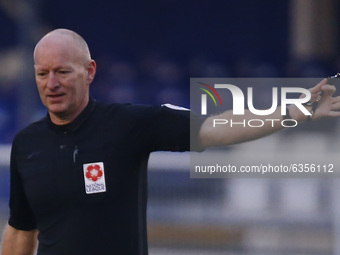 BILLERICAY, United Kingdom, JANUARY16: Referee Steven Hughes during Vanarama National League - South between Billericay Town and of Dulwich...