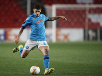 Giovanni Di Lorenzo of Napoli shooting to goal during the UEFA Europa League Round of 32 match between Granada CF and SSC Napoli at Estadio...
