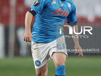 Stanislav Lobotka of Napoli runs with the ball during the UEFA Europa League Round of 32 match between Granada CF and SSC Napoli at Estadio...