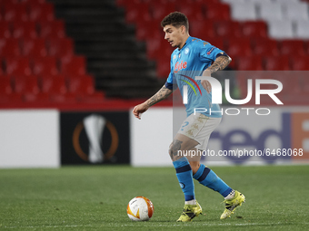 Giovanni Di Lorenzo of Napoli in action during the UEFA Europa League Round of 32 match between Granada CF and SSC Napoli at Estadio Nuevo l...
