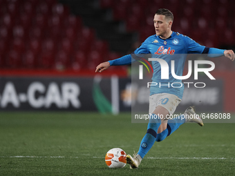 Piotr Zielinski of Napoli in action during the UEFA Europa League Round of 32 match between Granada CF and SSC Napoli at Estadio Nuevo los C...