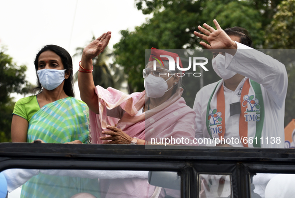 Celebrity Jaya Bacchan attends a car rally of Trinamool Congress, before West Bengal Assembly Election in Kolkata, India, 11 April, 2021.  