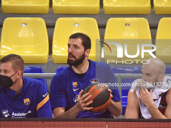 Nikola Mirotic and Nick Calathes during the match between FC Barcelona and Real Madrid, corresponding to the week 30 of the Liga Endesa, pla...