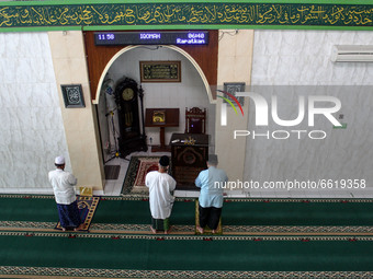 Indonesian muslims prays during the holy month of Ramadan at Nurul Huda mosque in Bandung, Indonesia on April 14, 2021. (