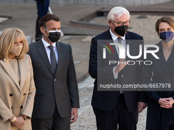 French President Emmanuel Macron together with his wife Breigitte Macron welcome the German Head of State, Frank-Walter Steinmeier, in the c...