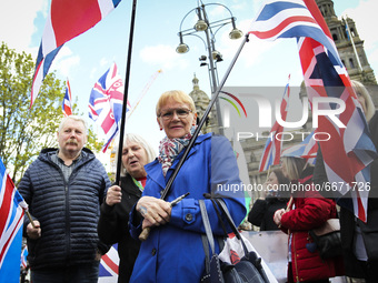 Pro union protesters counter protest an all under one banner static Indy Ref2 rally at George Square on May 1, 2021 in Glasgow, Scotland. Th...