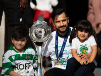 João Matos show the Cup with his two sons, on May 4, in Lisbon, Portugal.
The Futsal Team of Sporting Clube de Portugal  was received at the...