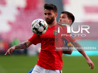 Rafa Silva of SL Benfica (L) vies with Otavio of FC Porto during the Portuguese League football match between SL Benfica and FC Porto at the...