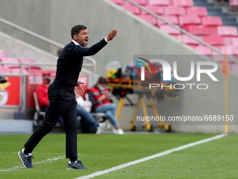 FC Porto's head coach Sergio Conceicao gestures during the Portuguese League football match between SL Benfica and FC Porto at the Luz stadi...
