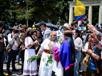 The indigenous people of the Misak people, after having demolished the statue of Gonzalo Jiménez de Quesada as a resistance action in the mi...