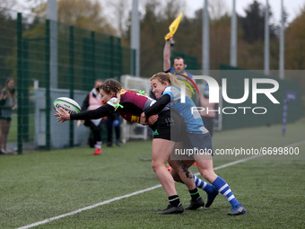        Rosie Blount of Darlington Mowden Park Sharks and Bethany Wilcock of Harlequins Women during the WOMEN'S ALLIANZ PREMIER 15S match be...