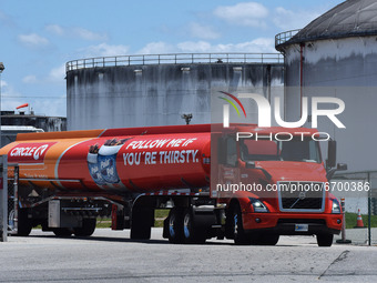 A tanker truck leaves a fuel terminal with a load of gasoline on May 9, 2021 in Orlando, Florida. According to the National Tank Truck Carri...